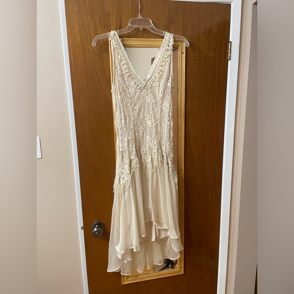 White lace dress